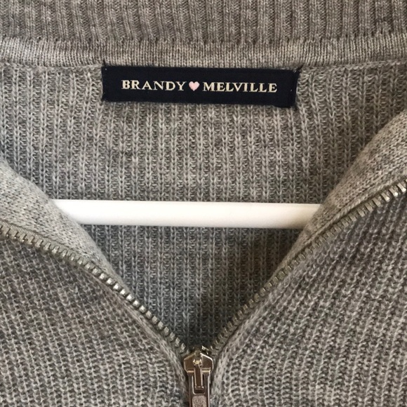 BRANDY MELVILLE Cropped Sweater - Picture 5 of 5